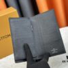693070cb6e68136f4d9a59cc Wallet Model: N62665 Ink Waterwave Black M63513 Louis Vuitton Classic Brazza Wallet