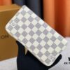 693070e86e68136f4d9a5a0f M60017 White Grid Bird Wallet