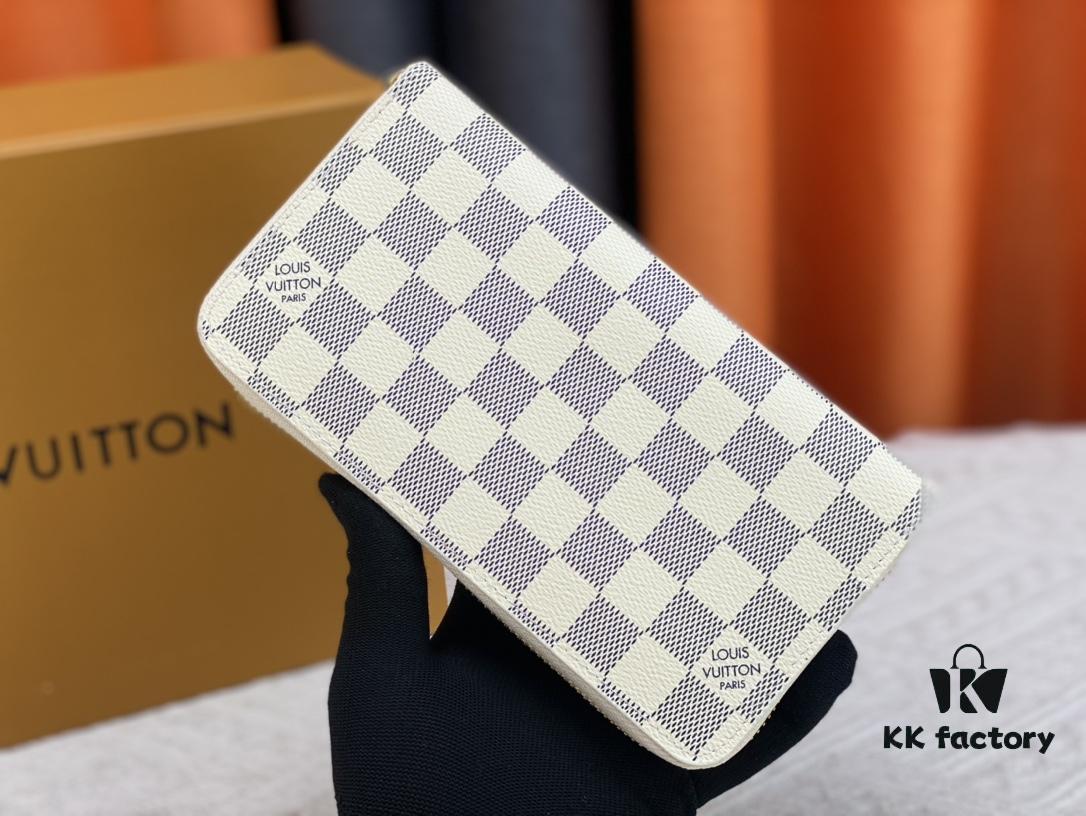 693070e86e68136f4d9a5a0f M60017 White Grid Bird Wallet