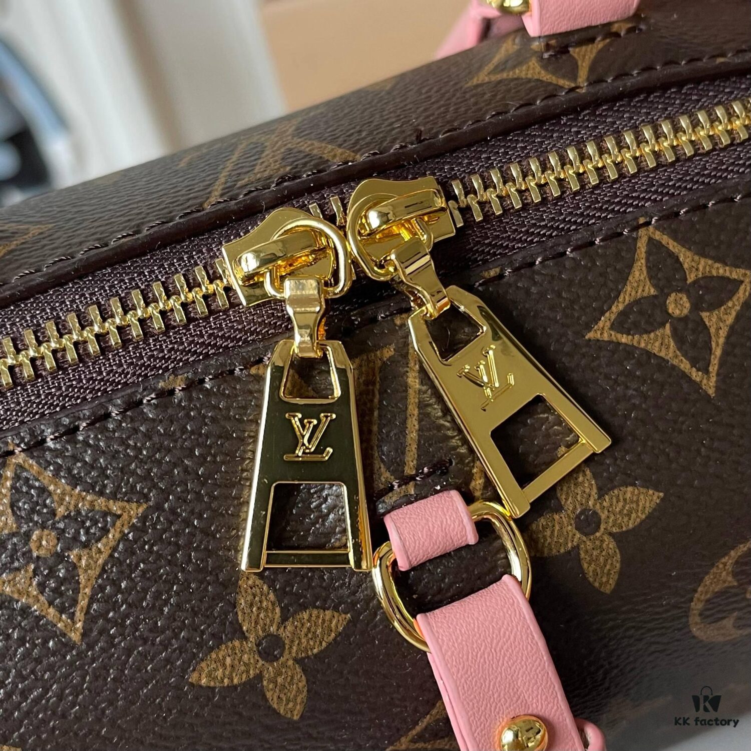 693071206e68136f4d9a5a82 Upgraded Version 160... Premium Quality Original Edition 🦋🦋 M45571 Black / M45531 Pink M56319 M45392 M56319 Petite Malle Souple Handbag