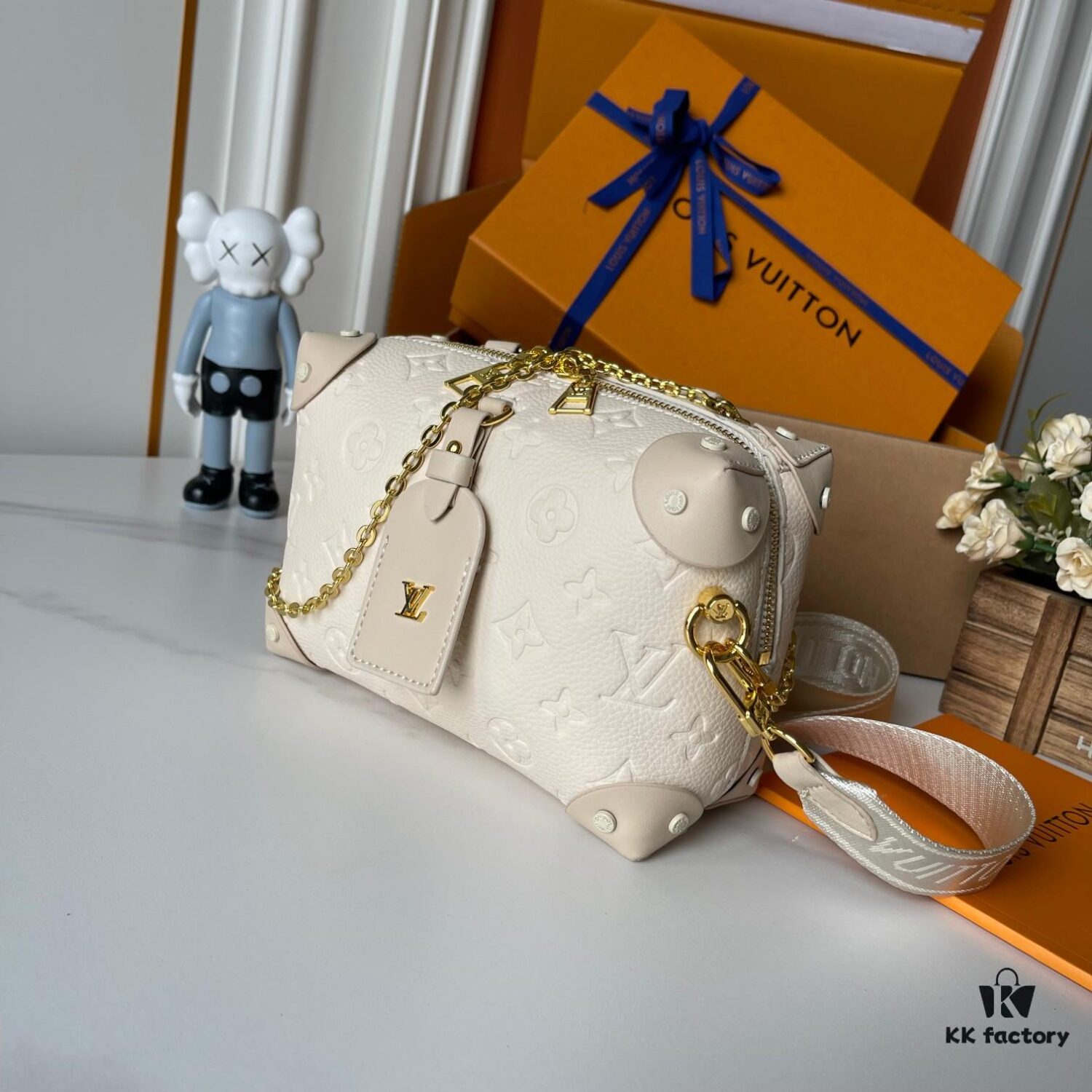 693071296e68136f4d9a5a93 Upgraded Version 160... Premium Quality Original Version 🦋🦋 M45571 Black / M45531 Pink M56319 M45392 M56319 Petite Malle Souple Handbag