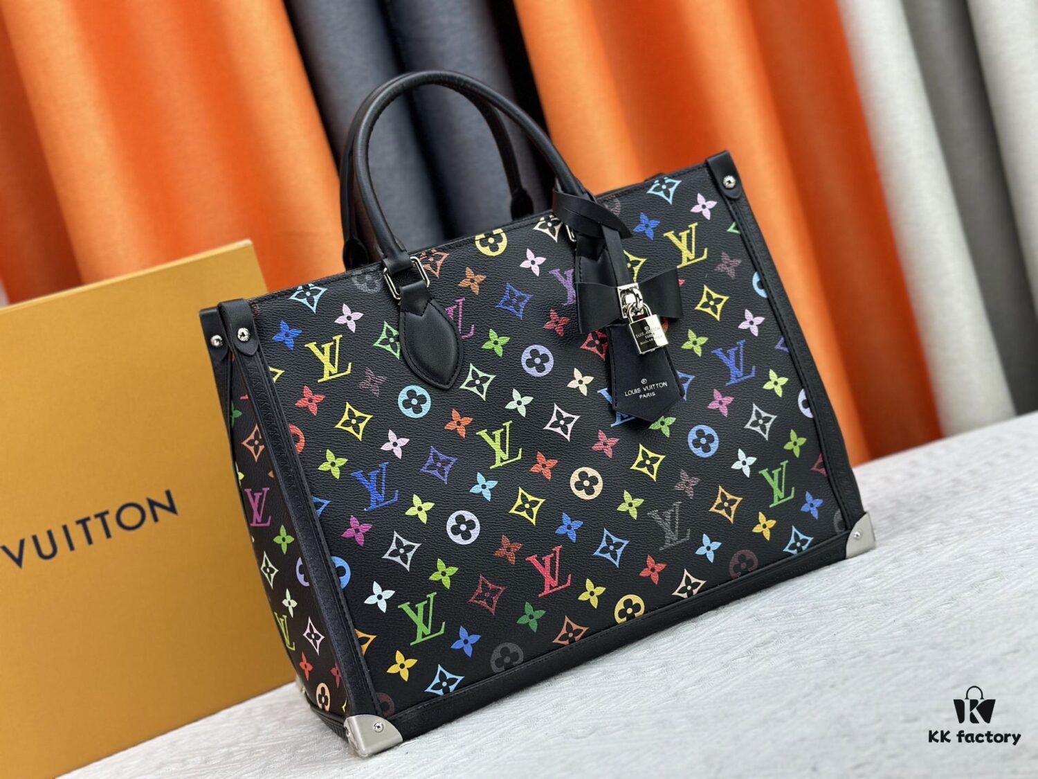 6930712f6e68136f4d9a5a9e M13079 New White Tricolor LV Louis Vuitton x Murakami Women's Shoulder Bag Tote Bag Size 34