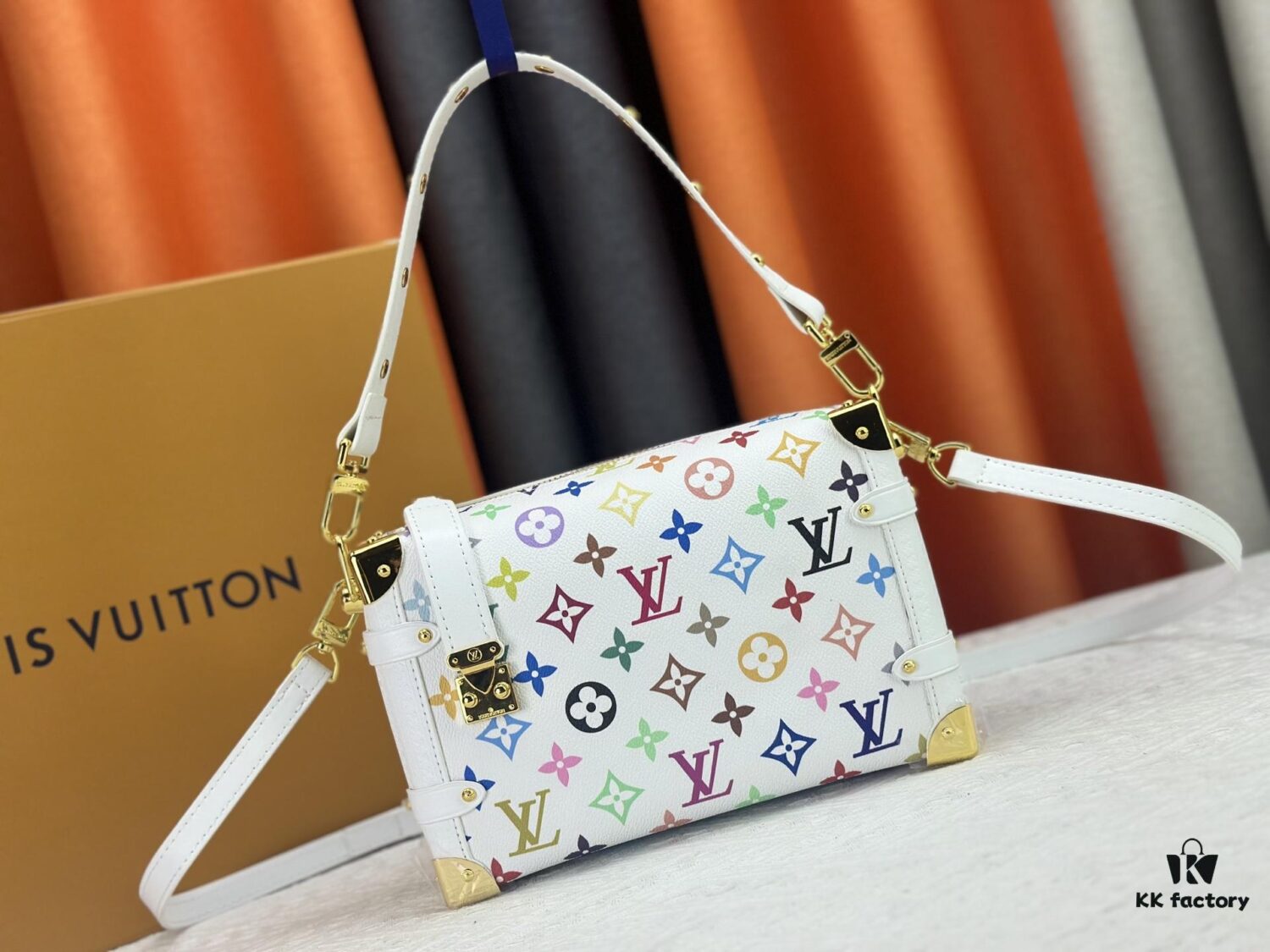 M14046 M46358 Black Tricolor White Tricolor Side Trunk Medium Handbag