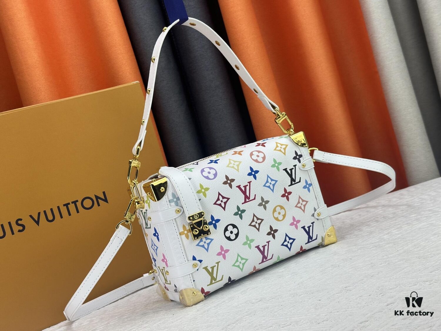 M14046 M46358 Black Tricolor White Tricolor Side Trunk Medium Handbag
