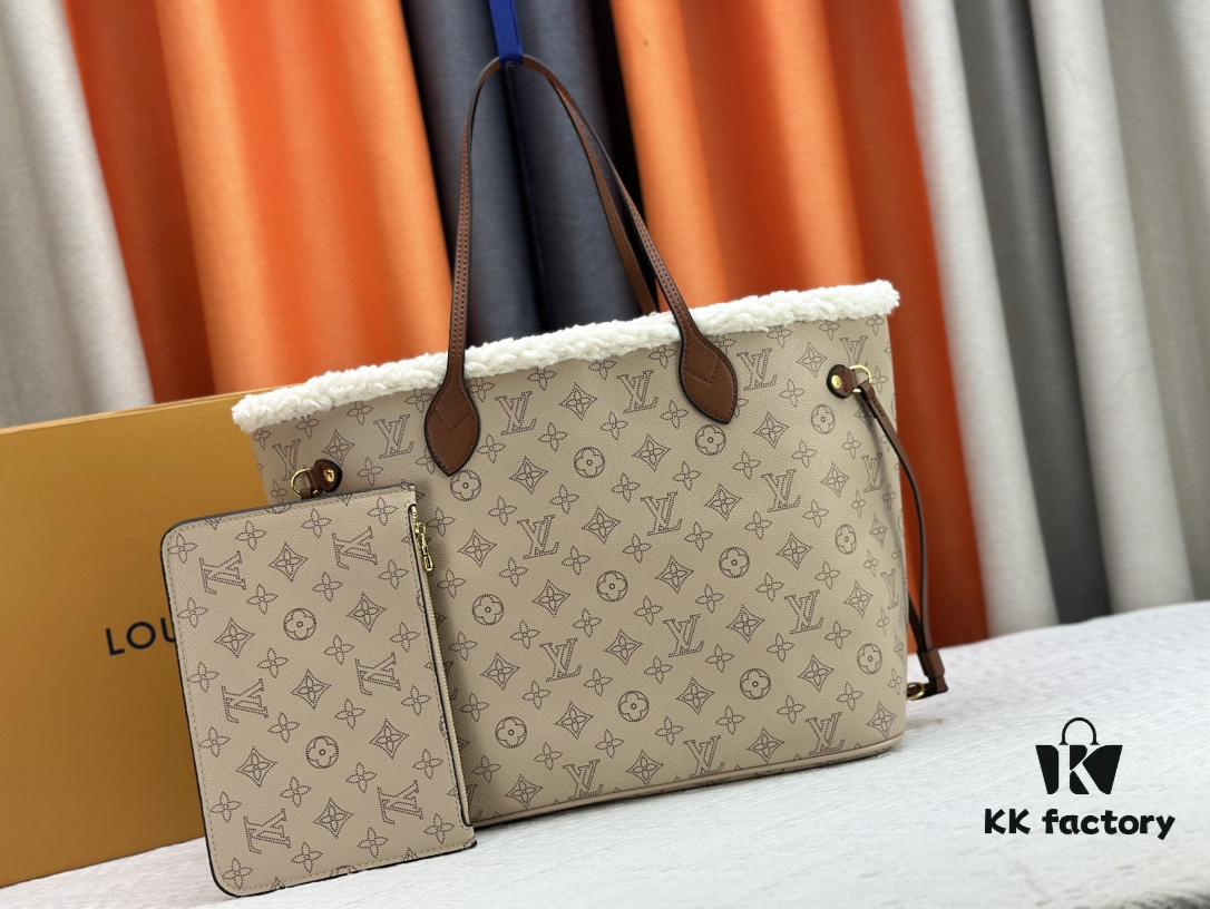 693071496e68136f4d9a5ad5 Lambswool, M40995 Medium Shopping Bag 💋💋 Louis Vuitton New Neverfull Redefines the Classic Handbag
