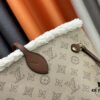 6930714d6e68136f4d9a5adb Lambswool, M40995 Medium Shopping Bag 💋💋 Louis Vuitton New Neverfull Redefines the Classic Handbag