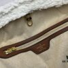6930714e6e68136f4d9a5ae1 Lambswool, M40995 Medium Shopping Bag 💋💋 Louis Vuitton New Neverfull Redefines the Classic Handbag