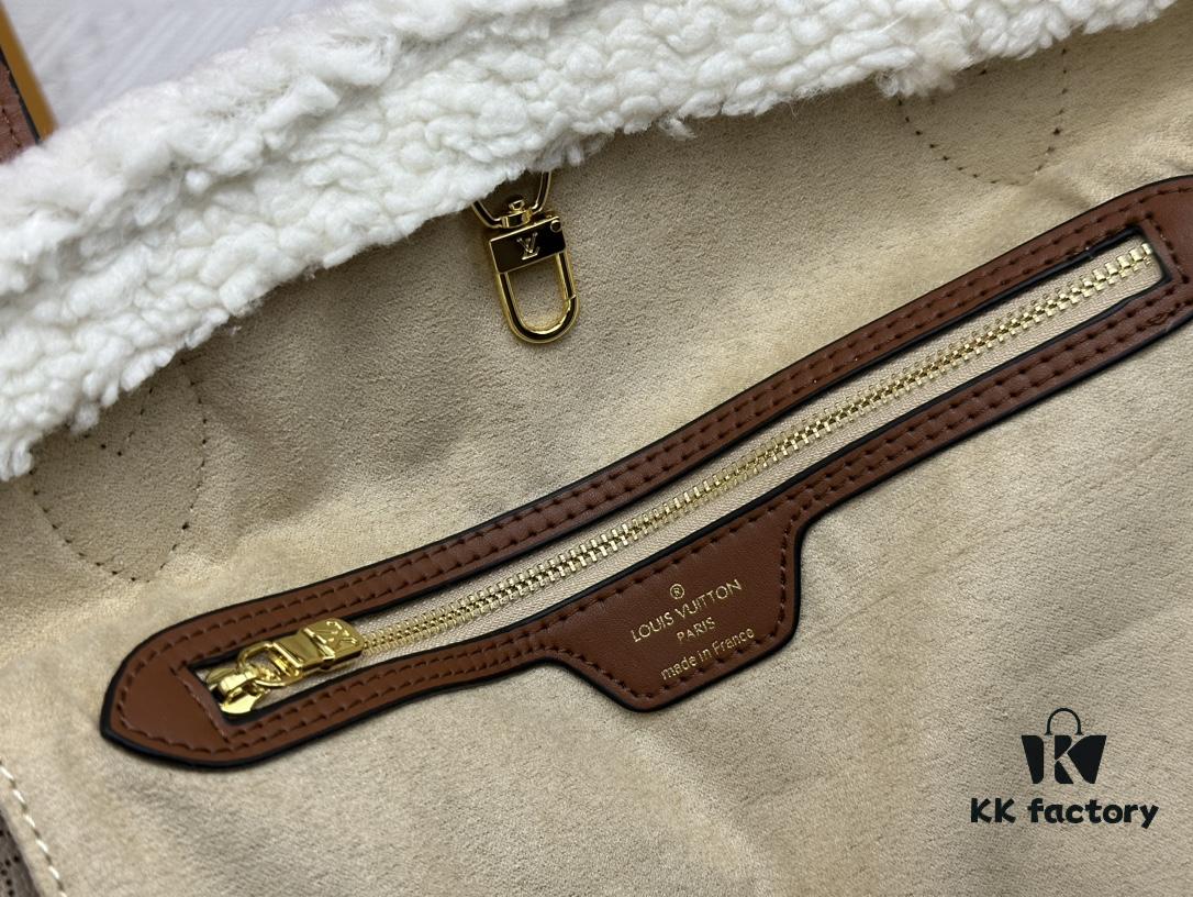 6930714e6e68136f4d9a5ae1 Lambswool, M40995 Medium Shopping Bag 💋💋 Louis Vuitton New Neverfull Redefines the Classic Handbag