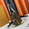 6930715e6e68136f4d9a5b02 M13146 Speedy Trunk Handbag