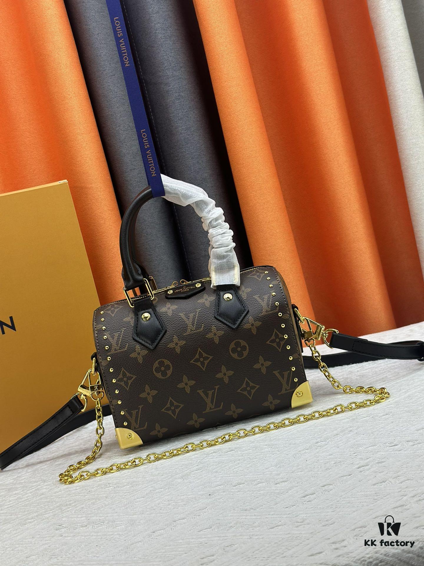 693071616e68136f4d9a5b06 M13146 Speedy Trunk Handbag