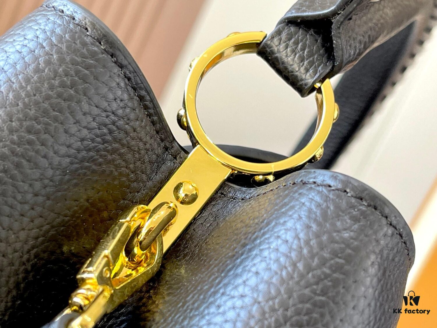 693071906e68136f4d9a5b71 Upgraded M21121 Black Woven Gold Buckle Capucines MM