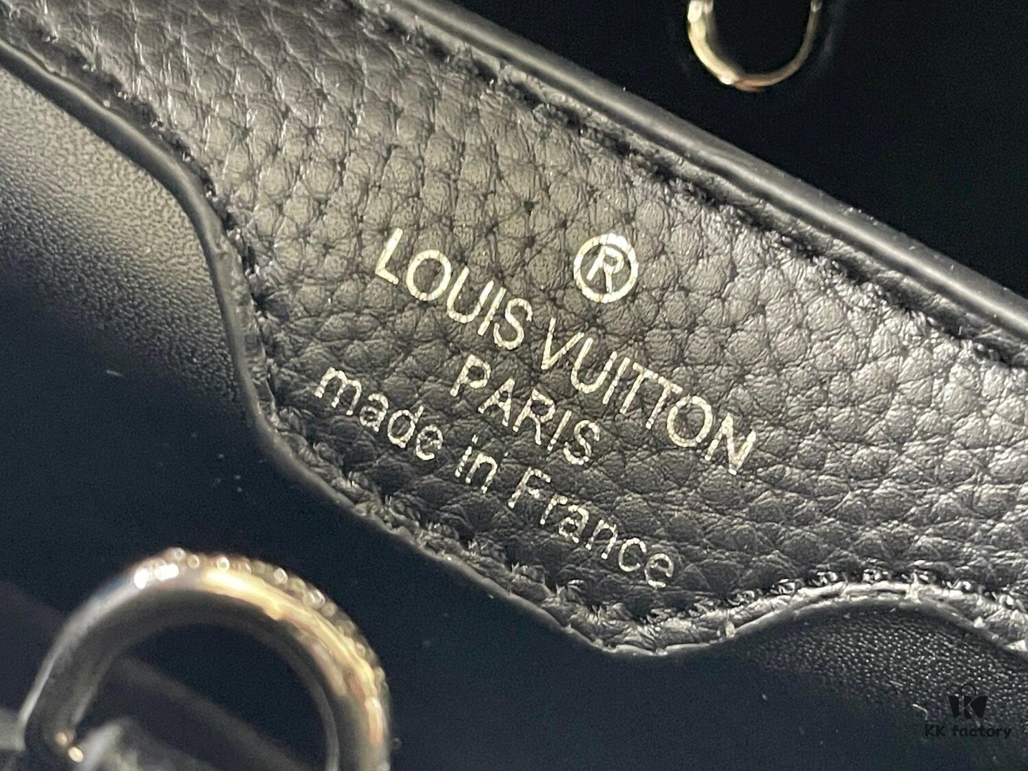 Upgraded Version M21756 LV x YK Capucines Medium Handbag
