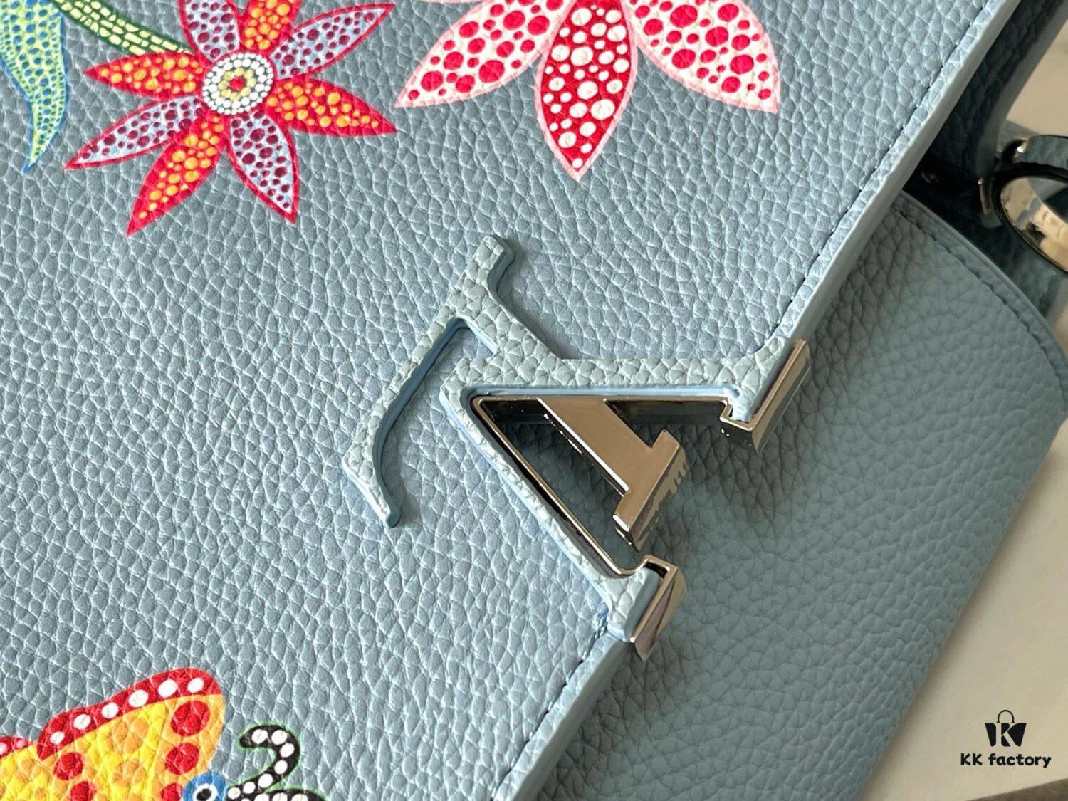 Upgraded Version M21756 LV x YK Capucines Medium Handbag