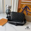 693071ca6e68136f4d9a5be6 Upgraded 190 M22482 M22611 Latest Fastline Messenger Bag