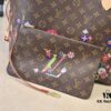693071e26e68136f4d9a5c1d NEVERFULL MM Handbag M13271 40995 Monogram/ Sunflower (Takashi Murakami)