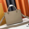 693071f96e68136f4d9a5c52 M22311 Black M23637 Beige Top-Quality Original Order This Lock & Go Handbag Expresses Contemporary Style Through Fashion-Forward Design and Refined Details