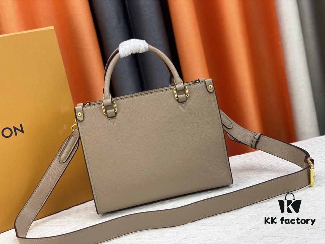 693071f96e68136f4d9a5c52 M22311 Black M23637 Beige Top-Quality Original Order This Lock & Go Handbag Expresses Contemporary Style Through Fashion-Forward Design and Refined Details