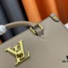 693071fc6e68136f4d9a5c56 M22311 Black M23637 Beige Top-Quality Original Order This Lock & Go Handbag Expresses Contemporary Style Through Fashion-Forward Design and Refined Details