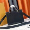 693071fd6e68136f4d9a5c59 M22311 Black M23637 Beige Top-Quality Original Surplus Lock & Go Handbag