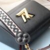 Top Quality Original Style 💪 Model No.: 50352/57049/57063/57050/50280/50282/50271 💪 Welcome to Compare with Others [Rose][Rose] Latest LV Twist Medium Handbag Crafted from Epi Leather