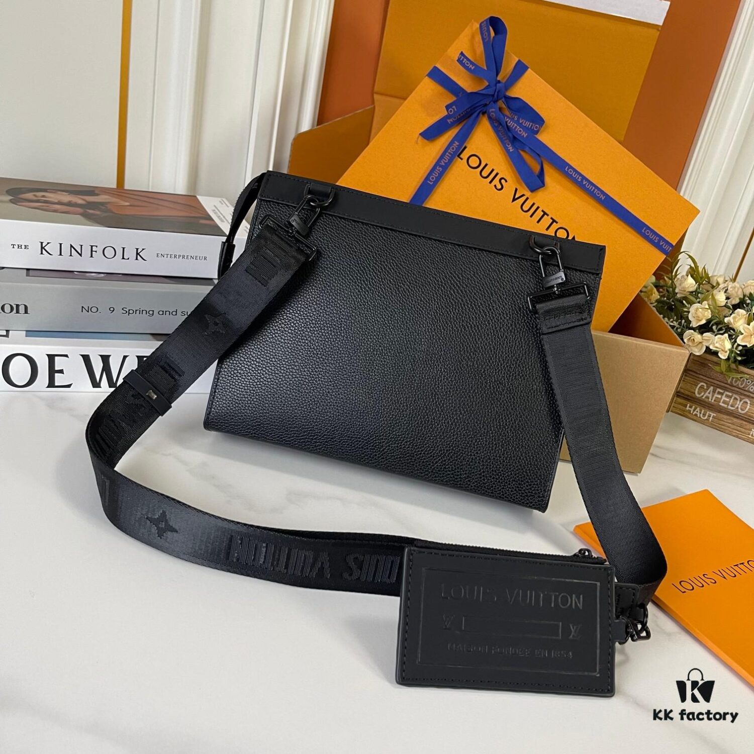 693072586e68136f4d9a5d27 Upgraded 170 M59329 New Full Leather 2-Piece Set Messenger Voyage Bag