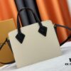 Louis Vuitton Women's Bag Fall/Winter 2024 Model M11789