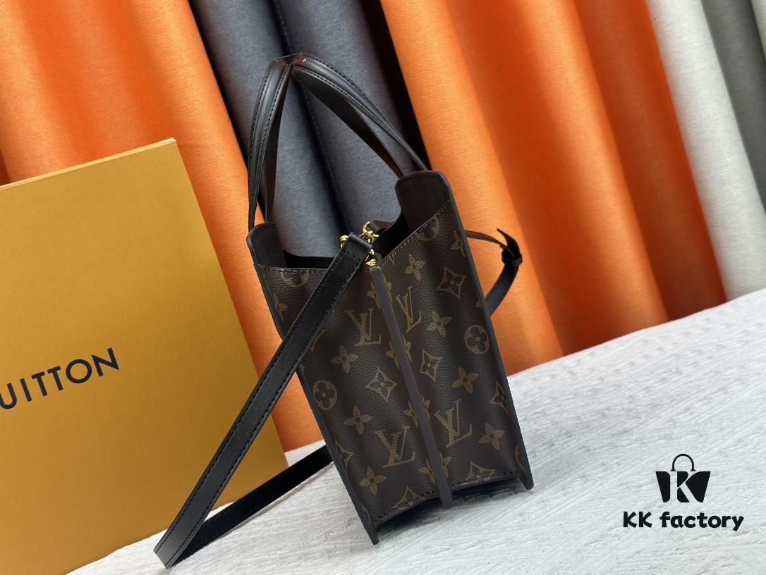 Louis Vuitton Women's Bag Fall/Winter 2024 Model M11789