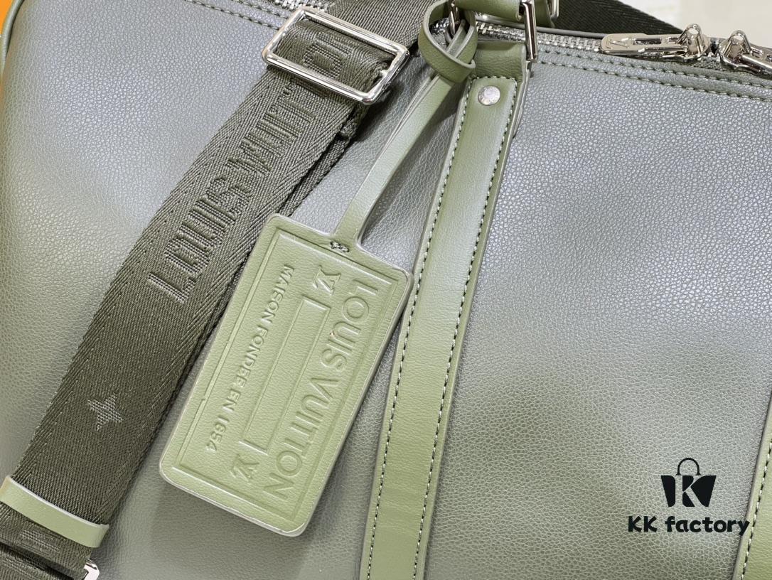 693072986e68136f4d9a5da7 This Keepall travel bag is crafted from LV Aerogram cowhide leather, showcasing a classic silhouette that highlights Louis Vuitton's exceptional leather craftsmanship. Leather labels and jacquard woven shoulder straps pay tribute to the brand's travel heritage, while the carry-on size makes it ideal for weekend getaways.