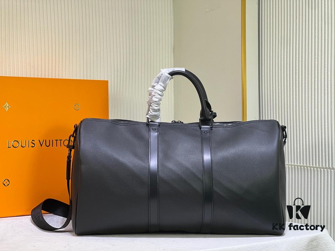 6930729d6e68136f4d9a5db1 This Keepall travel bag is crafted from LV Aerogram cowhide leather, showcasing the iconic silhouette and Louis Vuitton's exceptional leather craftsmanship. The leather label and jacquard shoulder strap pay tribute to the brand's travel heritage, while the carry-on size makes it perfect for weekend getaways.