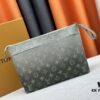 693072a36e68136f4d9a5dbe New Arrival 'Louis Vuitton' Clutch Bag M11545 Gray-Green LOUIS VUITTON Pochette Voyage Zip Closure with Letter Logo, Leather Unisex Clutch for Men and Women, Multiple Colors