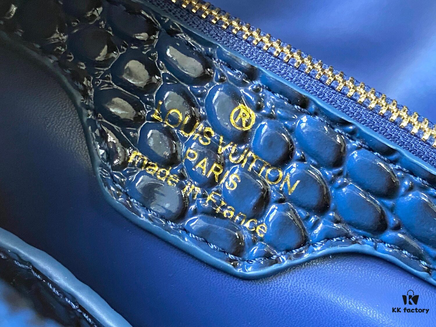 Upgraded M11619 Crocodile-Texture Capucines BB Bag
