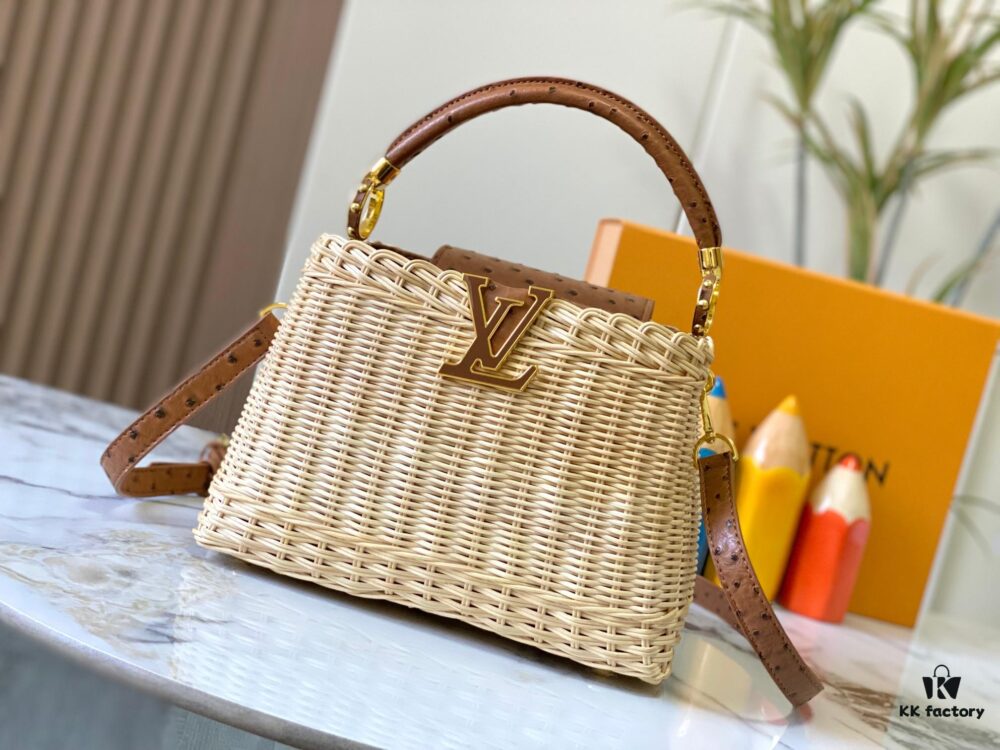 6930735d6e68136f4d9a5efa Upgraded M11618 Ostrich-Texture Capucines BB Handbag