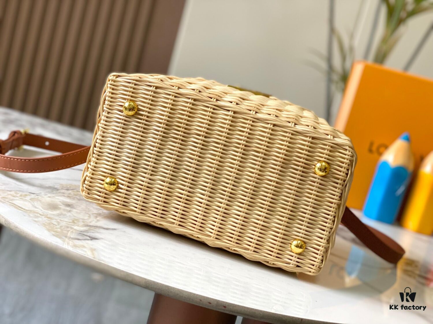 Upgraded M11616 Capucines BB Handbag
