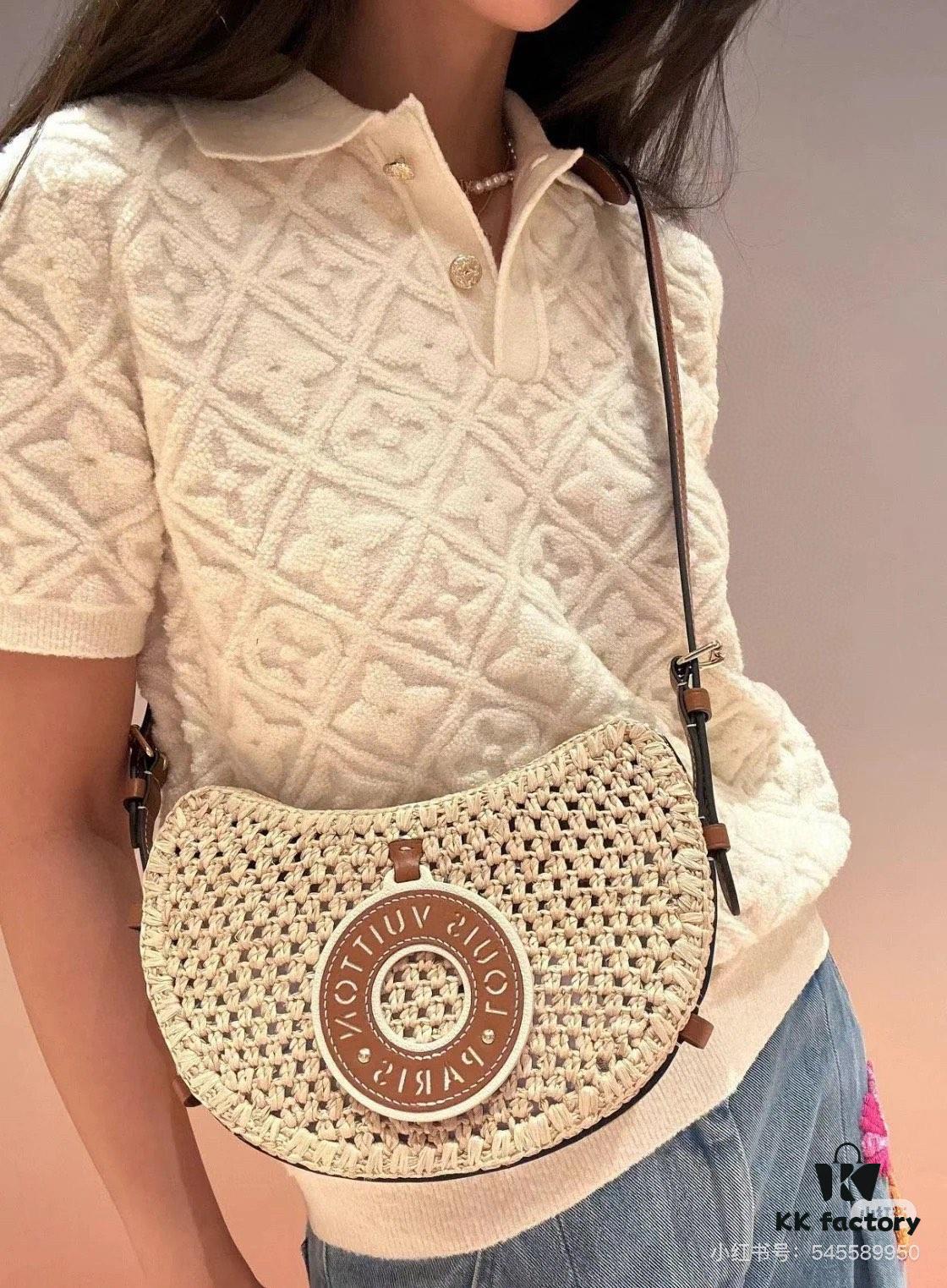 693073a46e68136f4d9a5f7c New Arrival Straw Woven Bag Croissant Handbag