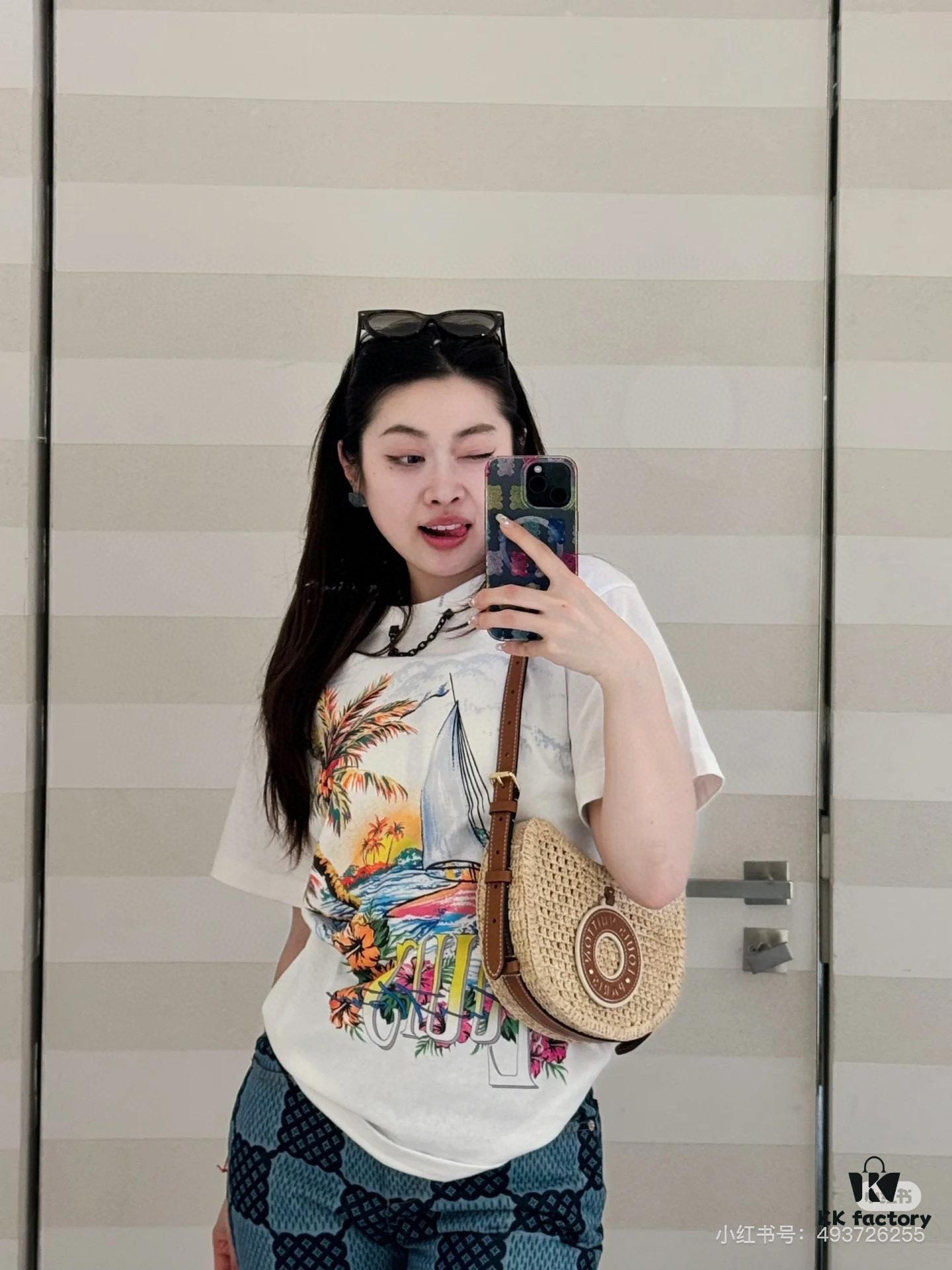 693073a56e68136f4d9a5f7e New Arrival Straw Woven Bag Croissant Handbag