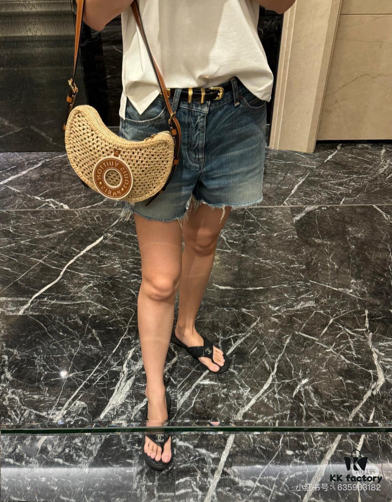 693073a56e68136f4d9a5f7f New Arrival Straw Woven Bag Croissant Handbag
