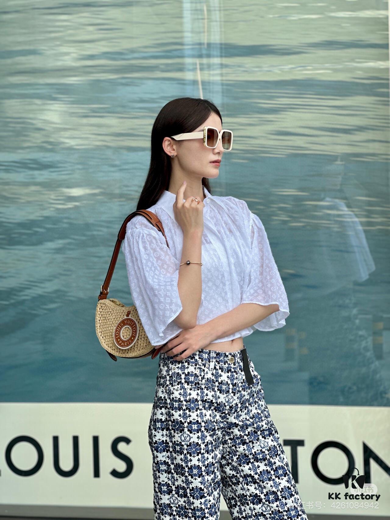 693073a66e68136f4d9a5f80 New Arrival Straw Woven Bag Croissant Handbag