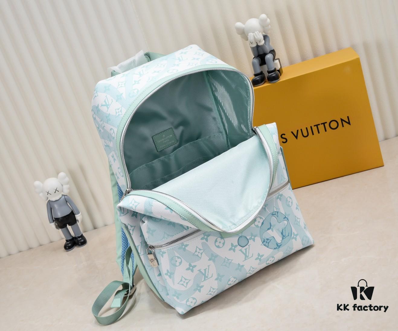 693073df6e68136f4d9a5ff1 Upgraded Version DU SHI JIA PAI M22519 Green Louis Vuitton 2023 New Men's DISCOVERY Monogram Water Drop Small Backpack LV Graffiti Backpack, Versatile Styling, High-Capacity Daily Travel Essential