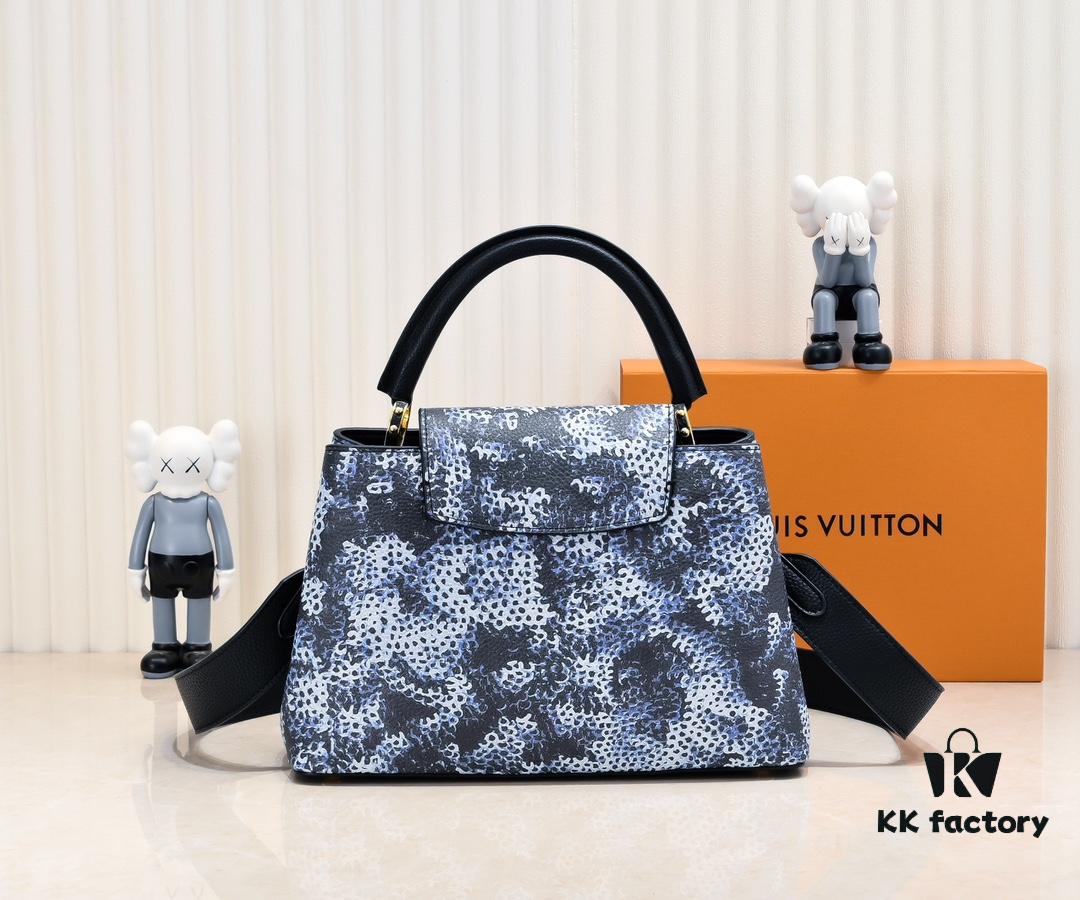 6930744a6e68136f4d9a60dc Upgraded Black M21726 Louis Vuitton x Yayoi Kusama Capsule Collection Reimagines the LV x YK Capucines Medium Handbag in a Surreal Dreamscape, Drawing Inspiration from the Japanese Artist's 'My Eternal Soul' Series Since 2009, Featuring Eccentric Faces and Organic Forms. The Artistic Design Is Enhanced with Printed and Embroidered Motifs on Luxurious Taurillon Leather, Making It a Distinguished Addition to Any Art-Inspired Collection.