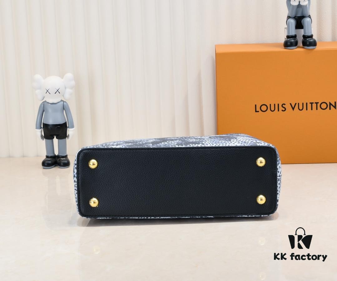 6930744b6e68136f4d9a60dd Upgraded Black M21726 Louis Vuitton x Yayoi Kusama Capsule Collection Reimagines the LV x YK Capucines Medium Handbag in a Surreal Dreamscape, Drawing Inspiration from the Japanese Artist's 'My Eternal Soul' Series Since 2009, Featuring Eccentric Faces and Organic Forms. The Artistic Design Is Enhanced with Printed and Embroidered Motifs on Luxurious Taurillon Leather, Making It a Distinguished Addition to Any Art-Inspired Collection.
