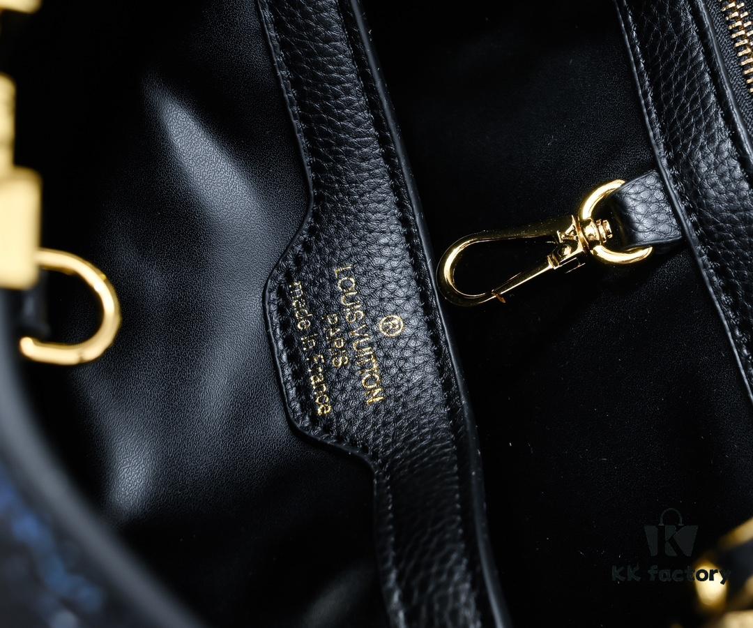 6930744e6e68136f4d9a60e1 Upgraded Black M21726 Louis Vuitton x Yayoi Kusama Capsule Collection Reimagines the LV x YK Capucines Medium Handbag in a Surreal Dreamscape, Drawing Inspiration from the Japanese Artist's 'My Eternal Soul' Series Since 2009, Featuring Eccentric Faces and Organic Forms. The Artistic Design Is Enhanced with Printed and Embroidered Motifs on Luxurious Taurillon Leather, Making It a Distinguished Addition to Any Art-Inspired Collection.