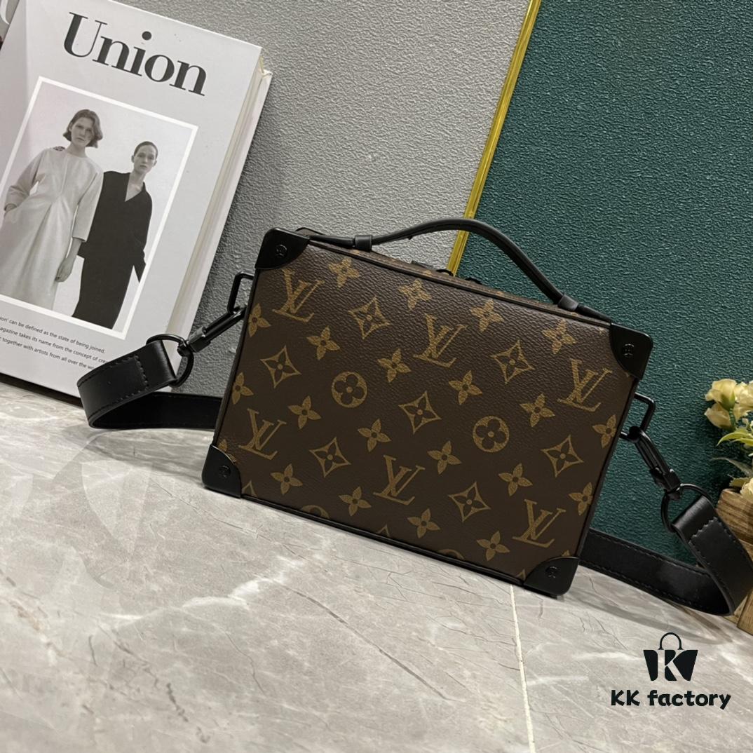693074ae6e68136f4d9a61b4 Upgraded Version 🔥 M45935 59163 Handle Soft Trunk Handbag crafted from Louis Vuitton's iconic Monogram Macassar canvas, featuring stud corners and leather reinforcement straps that evoke the brand's trunk-making heritage. Sleek silhouette with a detachable shoulder strap allows easy portability for small electronic devices and personal essentials. Wide opening facilitates convenient access to contents.