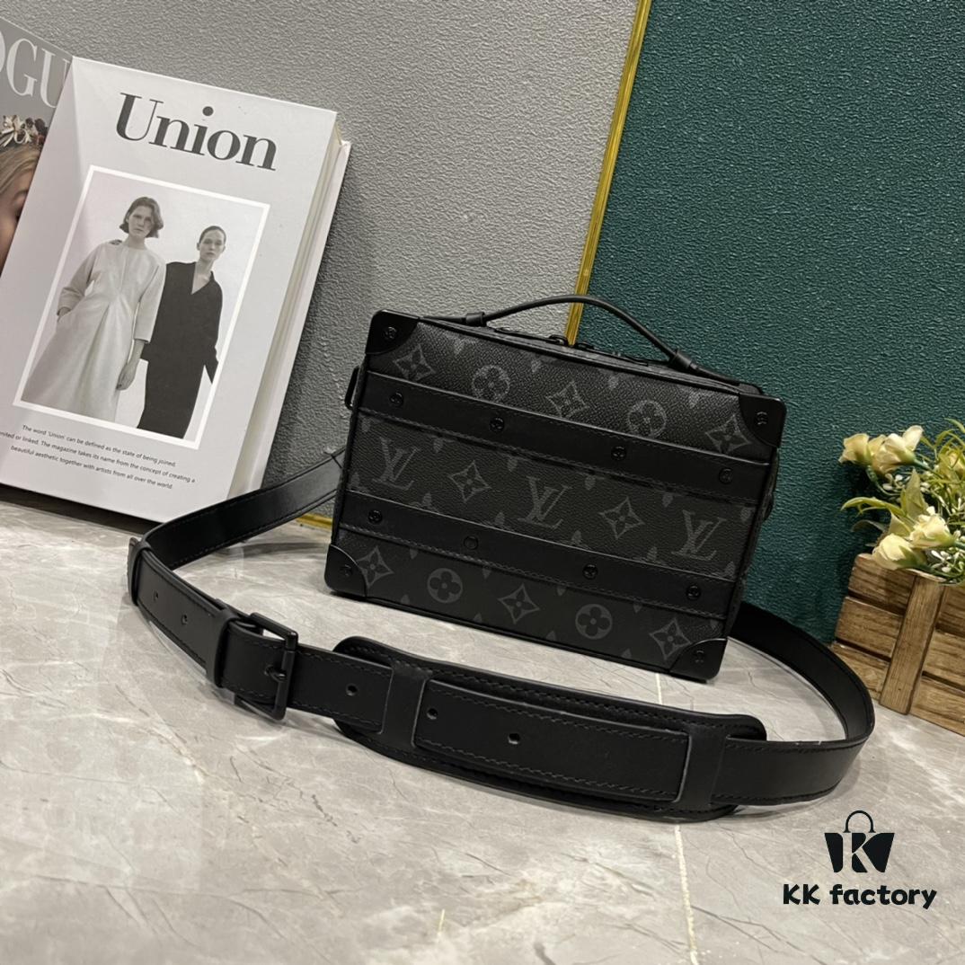 693074b06e68136f4d9a61b9 Upgraded Version 🔥 M45935 59163 Handle Soft Trunk Handbag crafted from Louis Vuitton's iconic Monogram Macassar canvas, featuring stud details at corners and leather-reinforced straps that evoke the brand's trunk-making heritage. Its clean silhouette and detachable shoulder strap offer effortless carry for small electronics and daily essentials. The wide-opening design ensures easy access to contents.