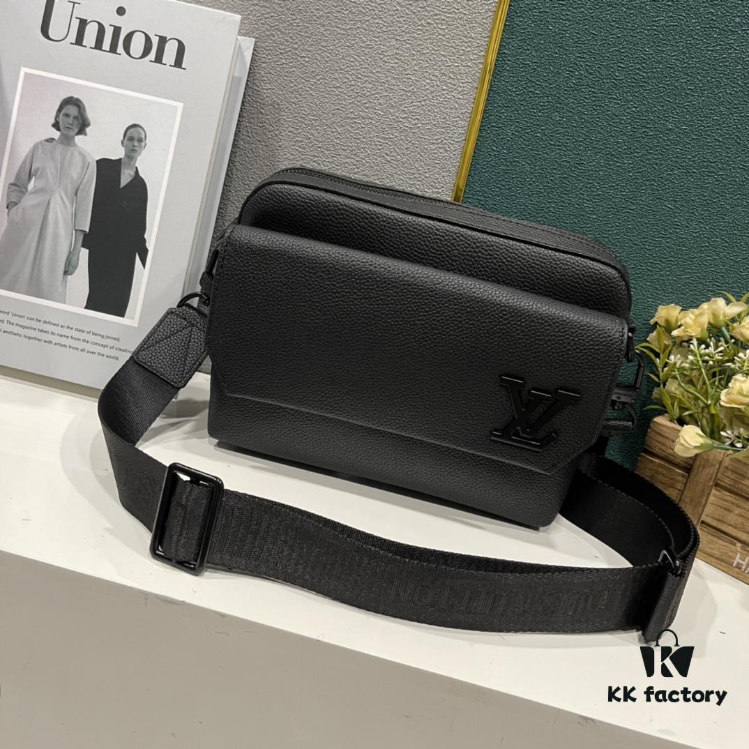 693074f66e68136f4d9a6241 Upgraded Latest Model M22482 M22611 Fastline Messenger Bag in Soft Cow Leather