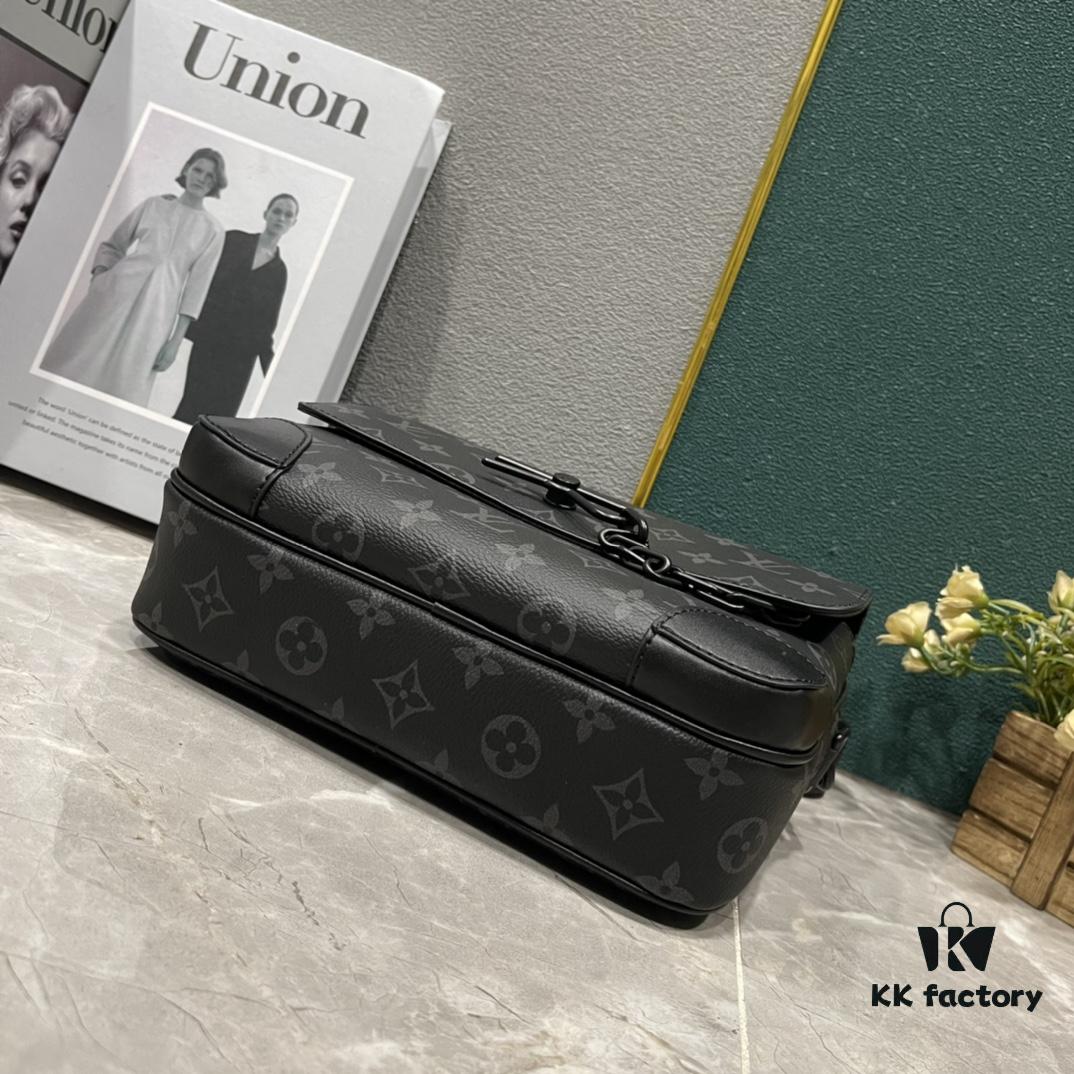 693075146e68136f4d9a6276 Upgraded M46795 M23742 Black Flower Embossed Latest Men's Steamer Messenger Bag