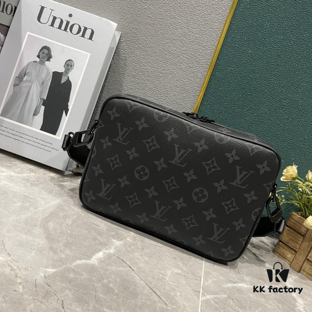 693075146e68136f4d9a6277 Upgraded M46795 M23742 Black Flower Embossed Latest Men's Steamer Messenger Bag