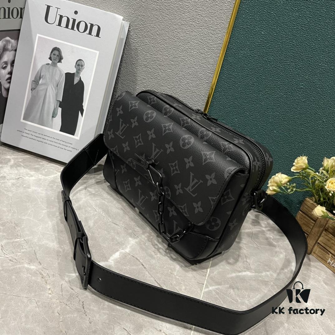 693075156e68136f4d9a627c Upgraded M46795 M23742 Black Flower Embossed Latest Men's Steamer Messenger Bag