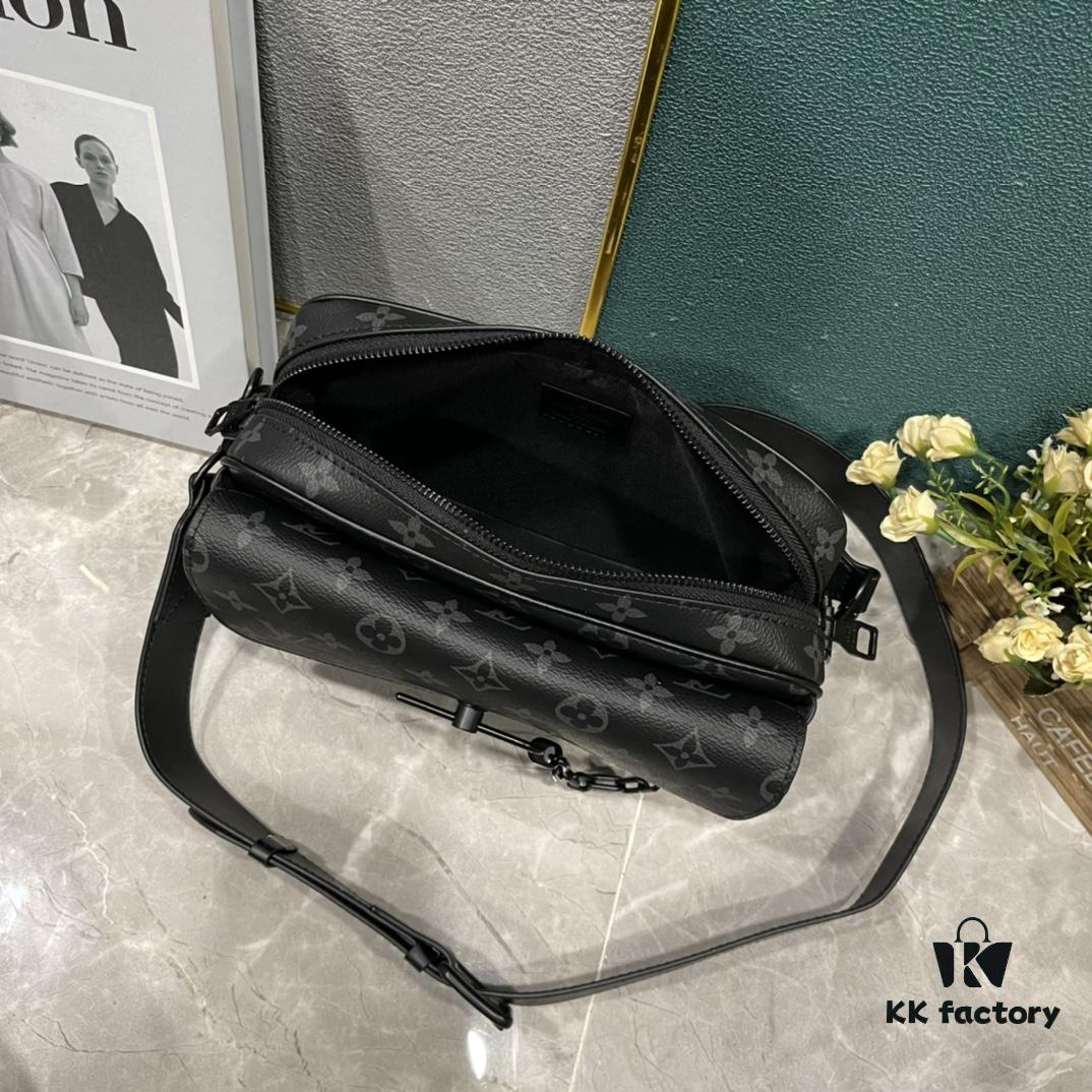 693075166e68136f4d9a627e Upgraded M46795 M23742 Black Flower Embossed Latest Men's Steamer Messenger Bag