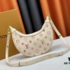 6930753b6e68136f4d9a62c9 Upgraded Original ⭐️ New Embossed Silk-Screen Moon Bag 🔥 Model: M81166 M81098 🔥🔥 Latest Arrival Moon Bag 🌙! Nicolas Ghesquière Revisits the Croissant Bag from Louis Vuitton Archives, Introducing the Loop Crescent-Shaped Bag in the 2022 Spring Collection