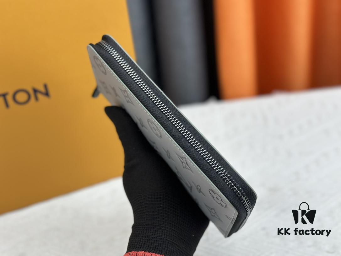 693075486e68136f4d9a62e5 Wallet New Arrival In Stock, M62902 M81384 Zippy Vertical Zip Wallet